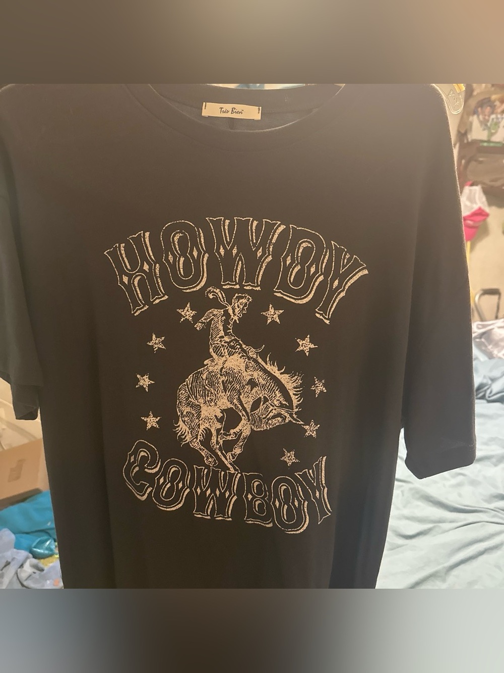 Tres Bien Black 'Howdy Cowboy' Graphic Tee